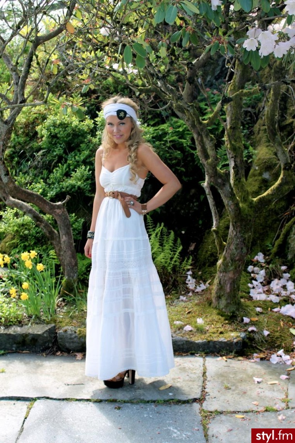 Sukienki Moda