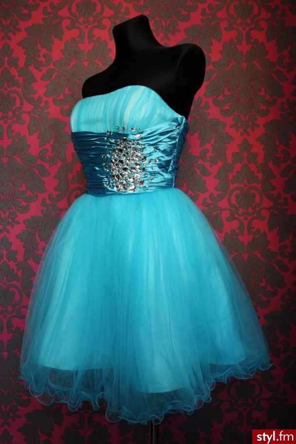 Sukienki Moda