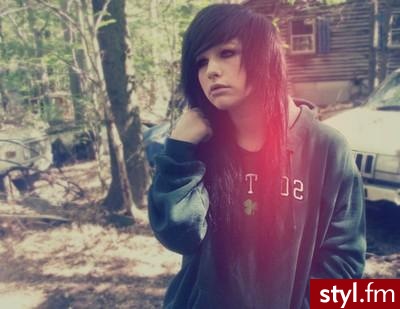 EMO - Czarne EMO Alternatywne Długie Fryzury