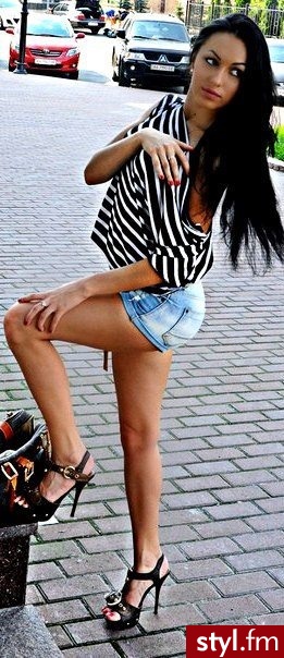 laura de malinovka - Czarne Rozpuszczone Proste Na co dzień Długie Fryzury