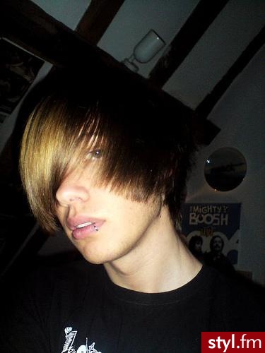 EMO Alternatywne Średnie Fryzury