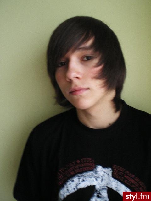 -.- - EMO Alternatywne Średnie Fryzury