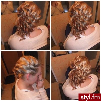 Blond Rozpuszczone Kręcone Wieczorowe Średnie Fryzury