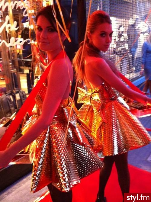 Sukienki Moda