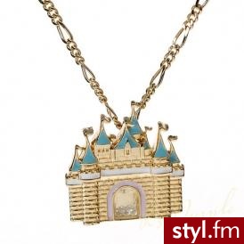 wisiorek. Disney Couture http://www.v.80spurple.com/
Jeżeli już jest proszę o link - Pozostałe Dodatki Moda
