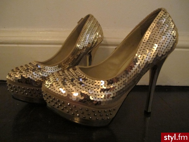 Szpilki Buty Moda