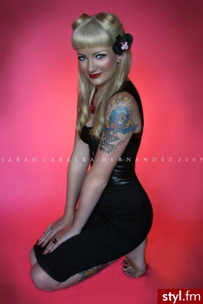 PINUP - Długie Fryzury