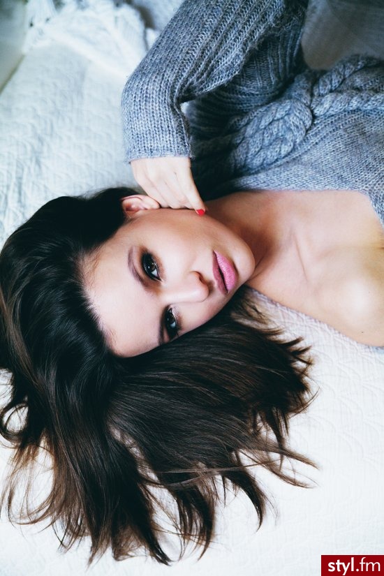 Średnie Fryzury