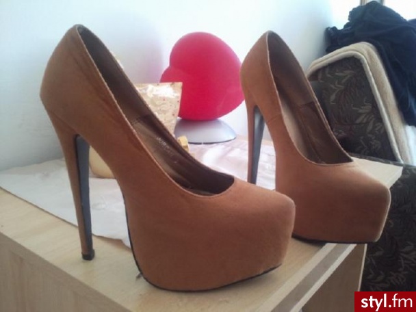 Szpilki Buty Moda