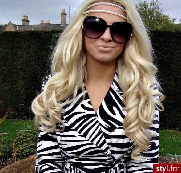 włosy:) - Blond Rozpuszczone Kręcone Na co dzień Długie Fryzury
