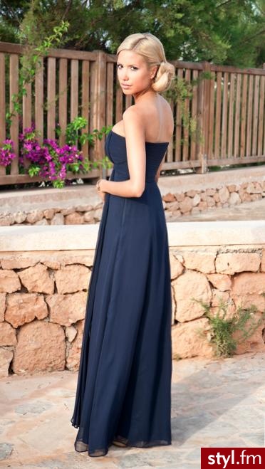 Sukienki Moda