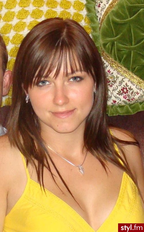 Średnie Fryzury