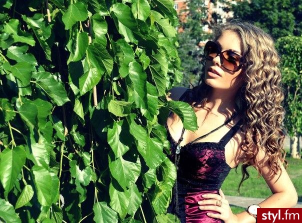 Brązowe Rozpuszczone Kręcone Na co dzień Długie Fryzury