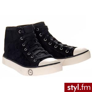 Uggs - Polyvore. Pobrano ze strony: http://www.polyvore.com/uggs/collection?id=609849 - Pozostałe Buty Moda