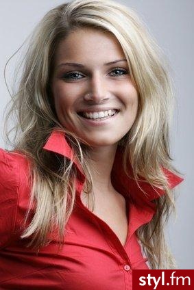 Średnie Fryzury