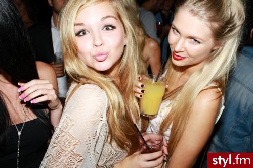 Blond Rozpuszczone Proste Na co dzień Długie Fryzury