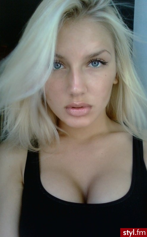 Średnie Fryzury