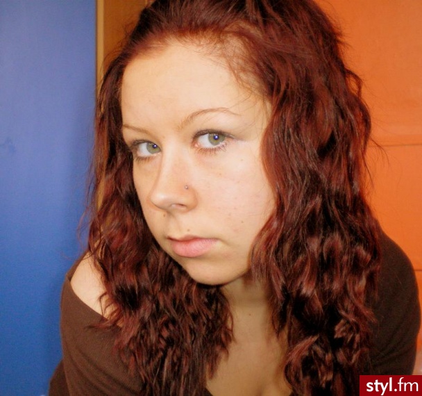 :). :) - Średnie Fryzury