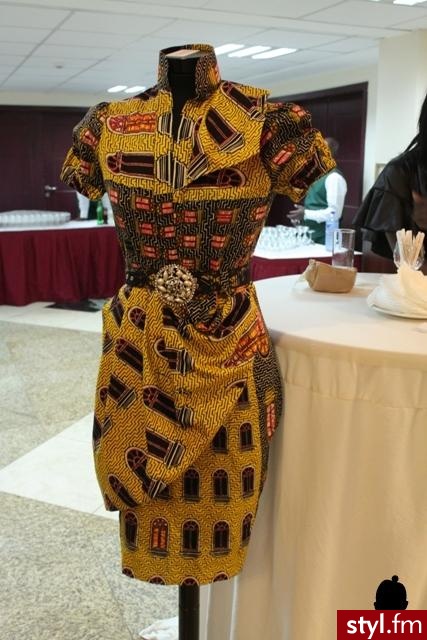 Sukienki Moda