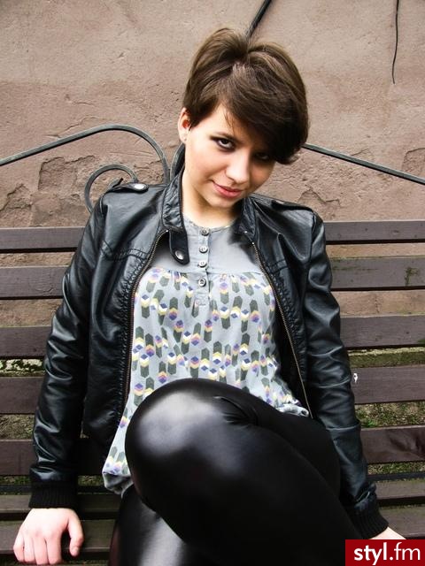 jaa :P
photograph: Paulina Kaczmarek
nie kopiować!!!
nie kopiować!!! - Moda uliczna Inne Moda