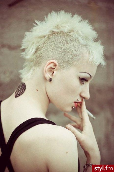 Punk Rock Alternatywne Średnie Fryzury