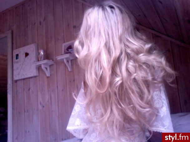Blond Rozpuszczone Kręcone Na co dzień Długie Fryzury
