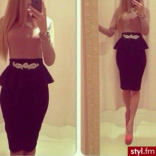 Średnie Spódnice Moda