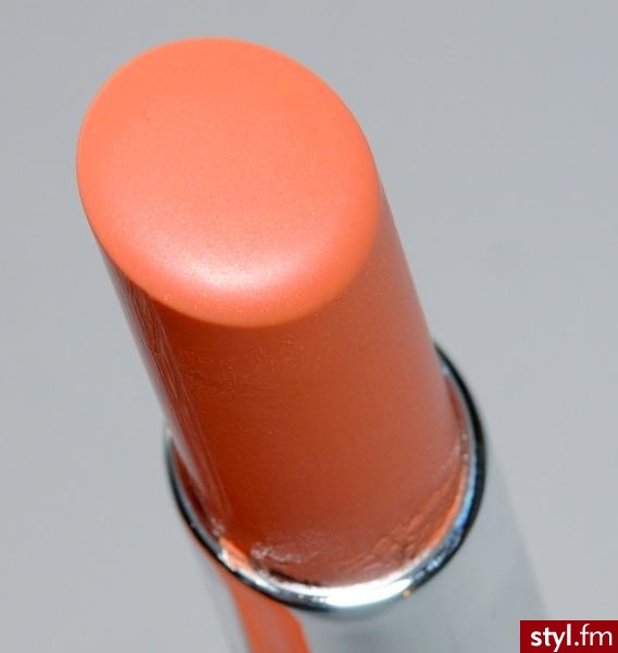 Firma: REVLON Kolor: Creamsicle Lip Butter - Dzienne Makijaże