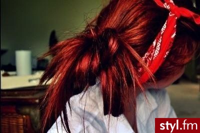 upięcie - Kolorowe Upięcie Proste z grzywką Na co dzień Średnie Fryzury