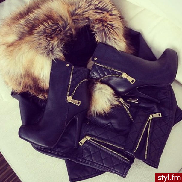 Botki na obcasie i futrzana ramoneska - duet perfekcyjny! <3
 - Botki Buty Moda
