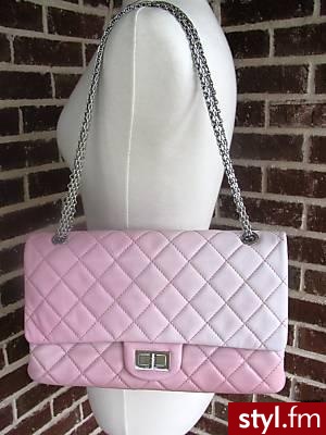 Chanel. Dostępna na eBayu. - Pozostałe Torebki Moda