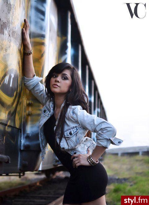 Alyssa Bernal - Kurtki Okrycia Moda