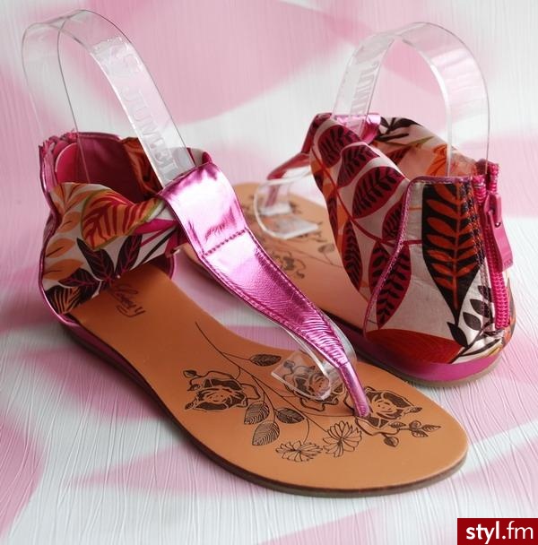 Pozostałe Buty Moda