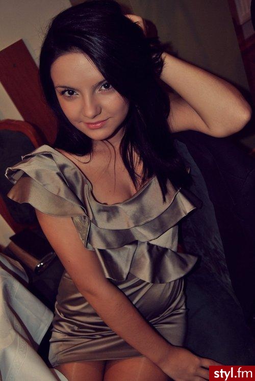 Średnie Fryzury
