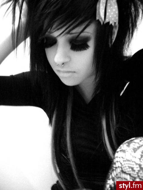 DANI Gore  .. hah ^^ - EMO Alternatywne Średnie Fryzury