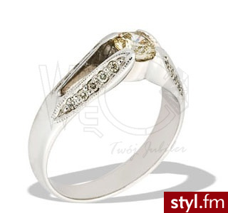 Górecki_7 Pierścionek z brylantami GP-7034B 0,64 ct J/Si - Pierścionki Biżuteria Moda