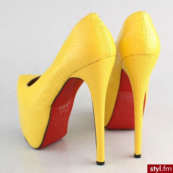 Szpilki Buty Moda