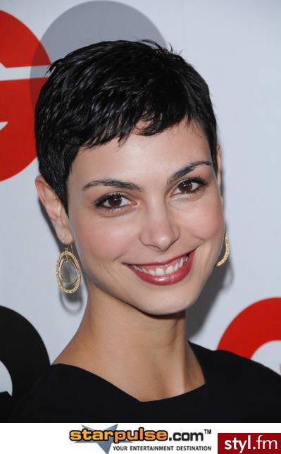 Morena Baccarin - Krótkie Fryzury
