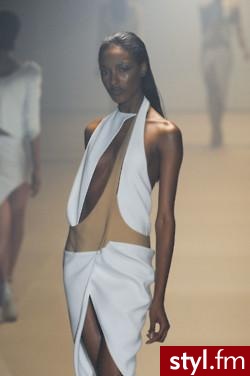 Sukienki Moda