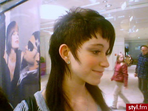 Średnie Fryzury