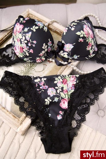 Komplety Bielizna Moda