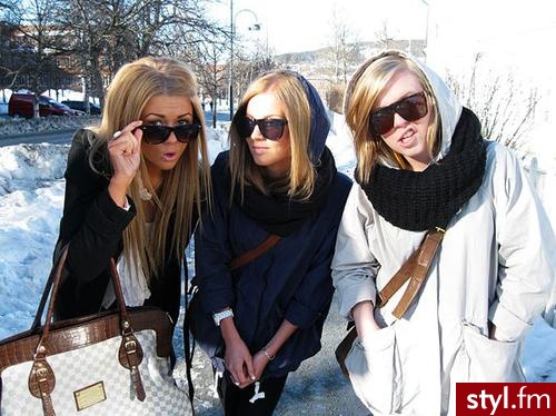 Blond Rozpuszczone Proste Na co dzień Średnie Fryzury