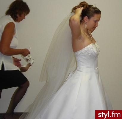 Ślubne Średnie Fryzury