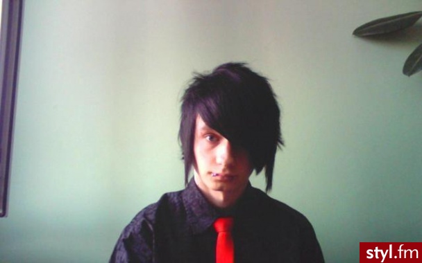 zdjecie pochodzi z Jedynej mojej strony jaką posiadam!!Nie mam zadnych fotek.pl, naszej klasy, grona, i innych badziewi!
http://vampirefreaks.com/Silent_Scream_PL - EMO Alternatywne Średnie Fryzury