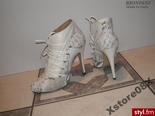 Pozostałe Buty Moda