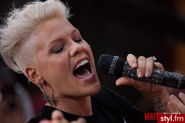 Blond Punk Rock Alternatywne Krótkie Fryzury