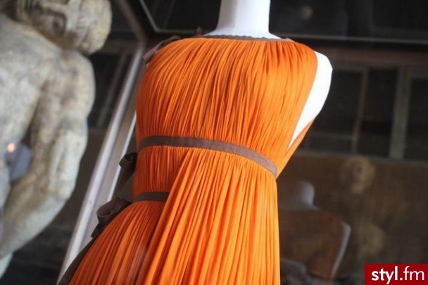 Sukienki Moda