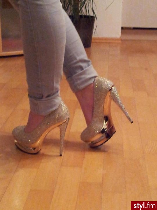 Szpilki Buty Moda