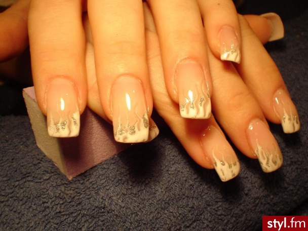 Autor: magda_21 rozmazany french. Autor: <b>magda_21</b><br /> - Paznokcie