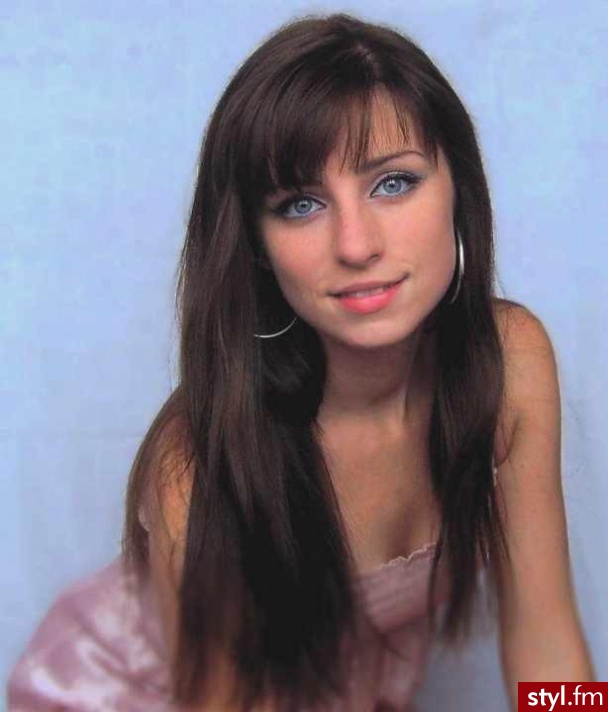 Średnie Fryzury